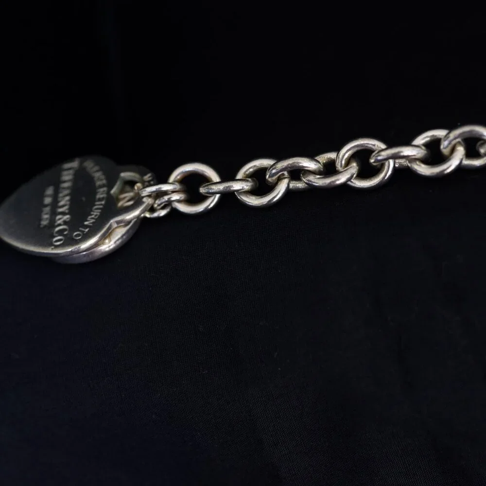 Tiffany & Co. Return To Tiffany Heart Charm Toggle Bracelet - Picture 2 of 5